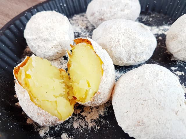 Ziemniaki z mikrofali jak z ogniska – smak, który Cię zaskoczy